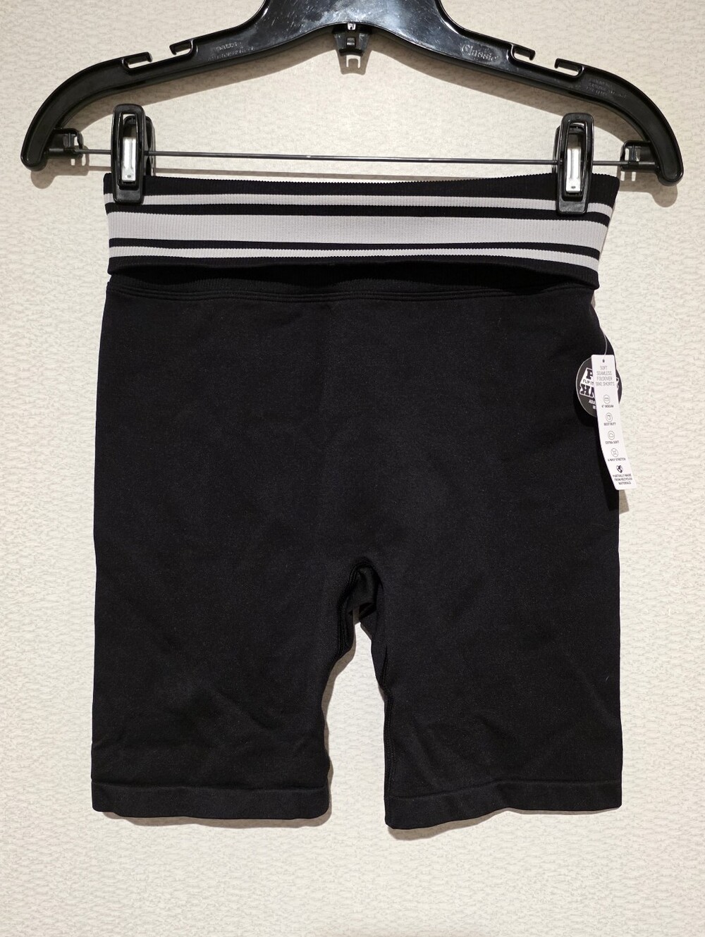 PINK Victorias Secret Soft Seamless Foldover Bike Shorts Small Black New
